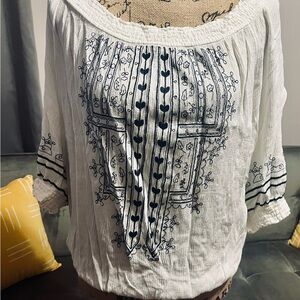 New York & Company White Peasant Tunic with Navy Embroidery